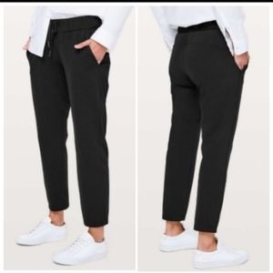 Lululemon on the fly pants